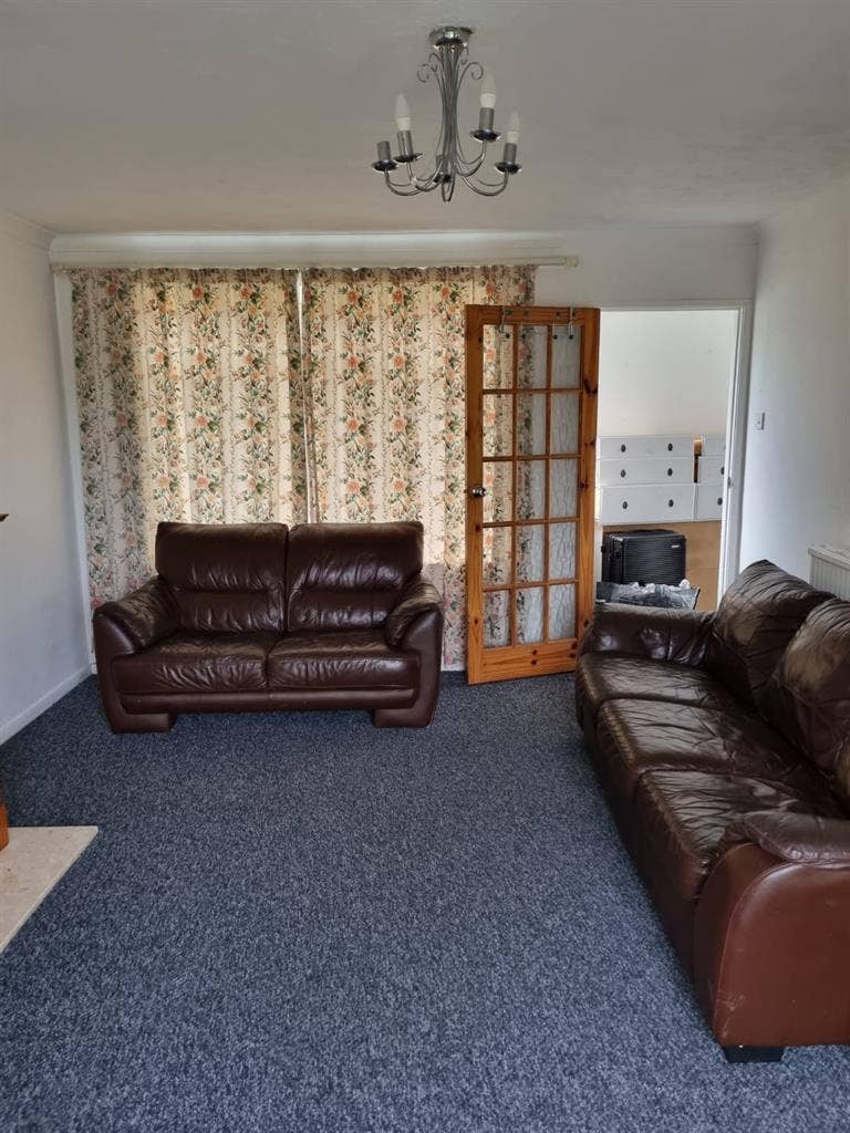 Double room available for 2 months