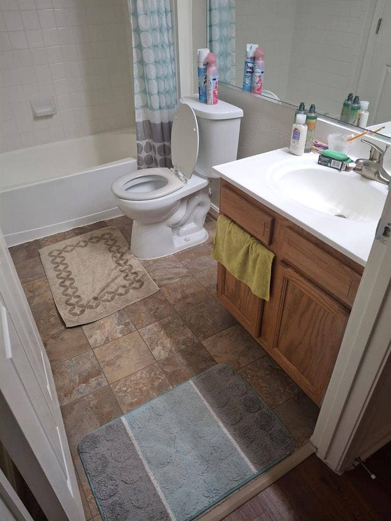 One room for rent.