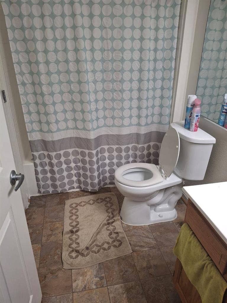 One room for rent.