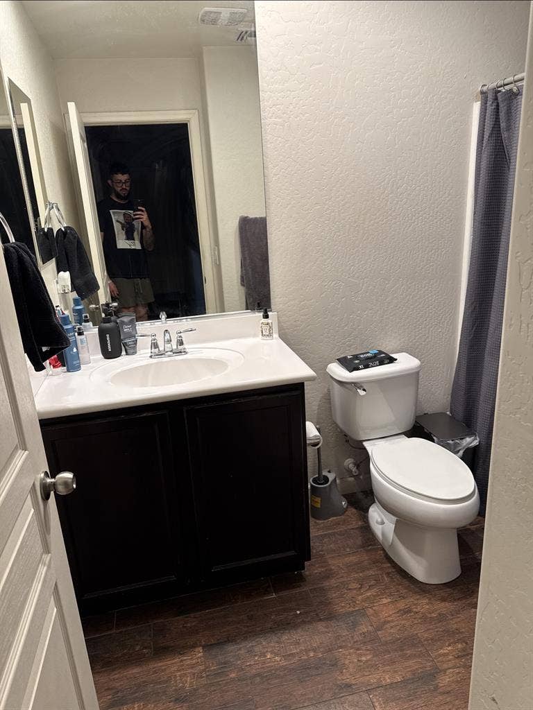 Room near downtown tolleson