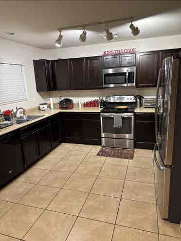 Room near downtown tolleson
