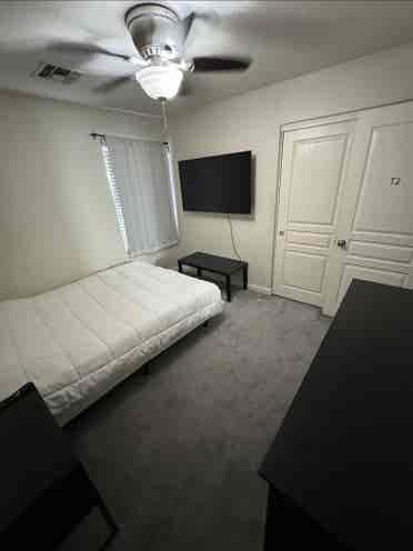Room near downtown tolleson