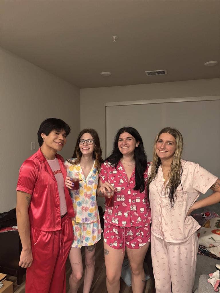 Iso roommate!