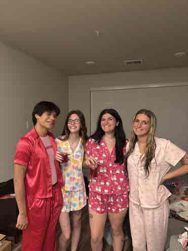 Iso roommate!