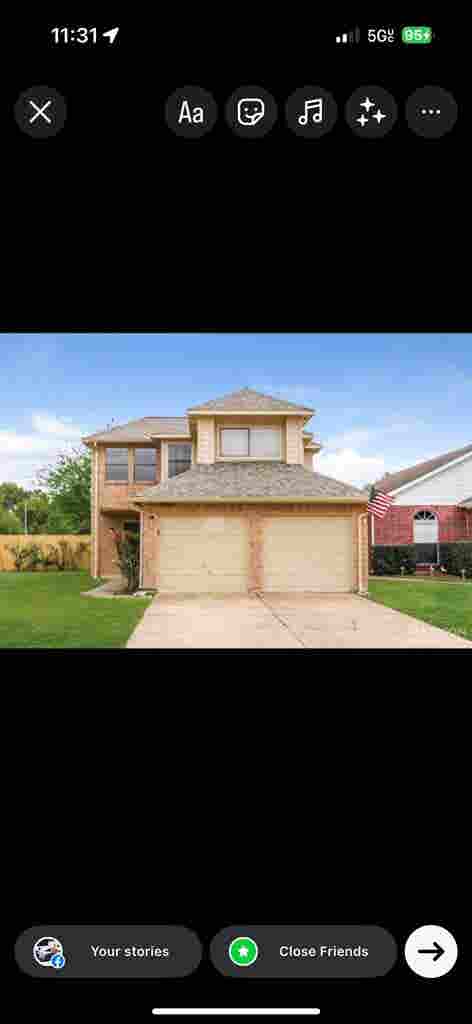 Upstairs room for rent
