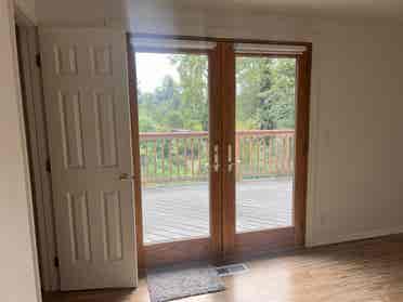 Private Room in Green Oasis w/ Deck