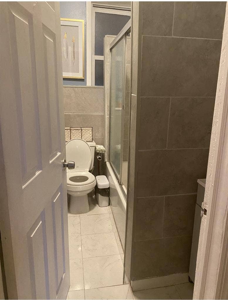 Room in the Bronx near transit