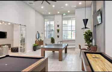 Looking for a Roommate-Downtown SD