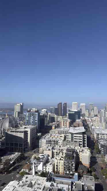 Looking for a Roommate-Downtown SD