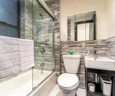 💜 Spacious & Furnished SUBLET 💜
