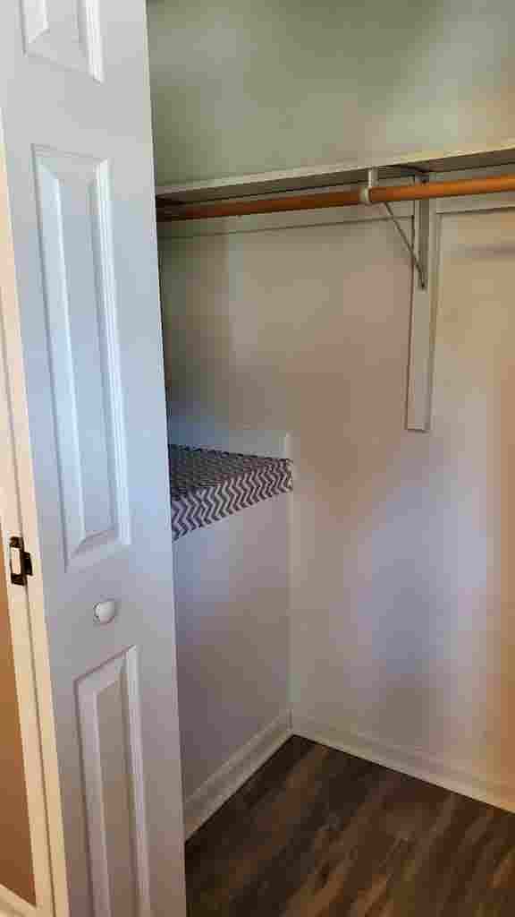 Looking for roommate