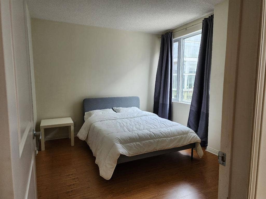 Furnished Condo - 1 Bedroom
