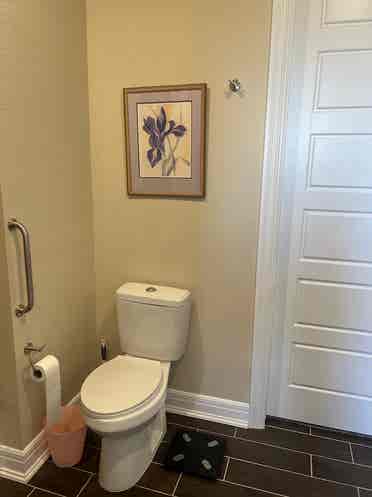 Luxury apartment, many ammenities!