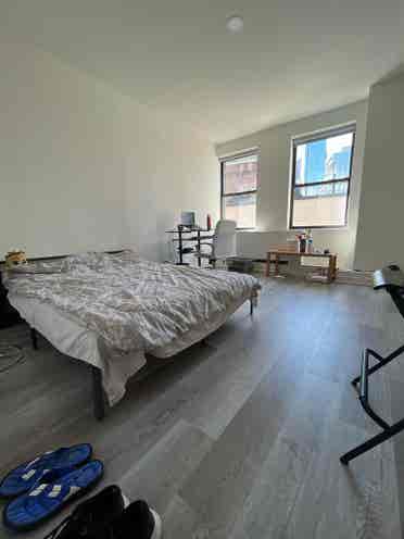 ✨Spacious Room in Midtown South✨