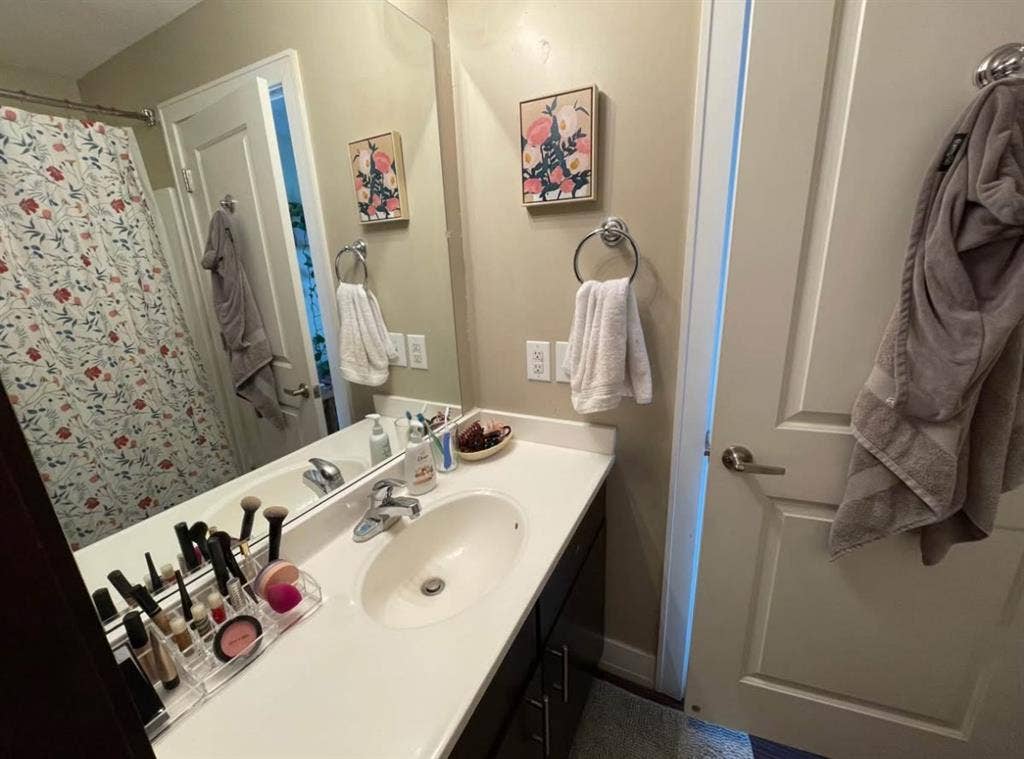 SUBLEASE - URGENT