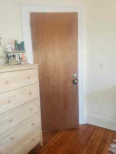 1 Br Available in 2 Br Townhouse