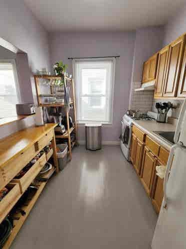 1 Br Available in 2 Br Townhouse