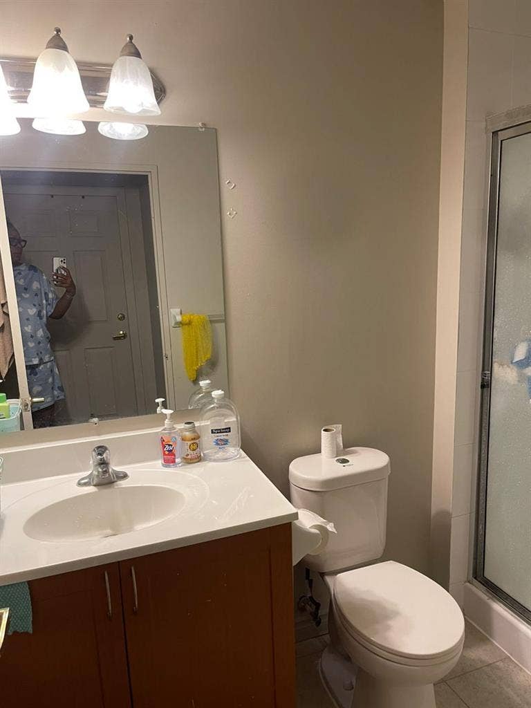1 private bedroom for Lady
