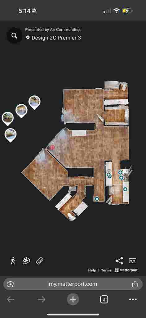 Master Suite Room 
& Private Bath!