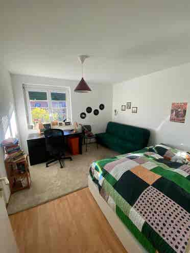 🛏️ Furnished Room – Available Now
