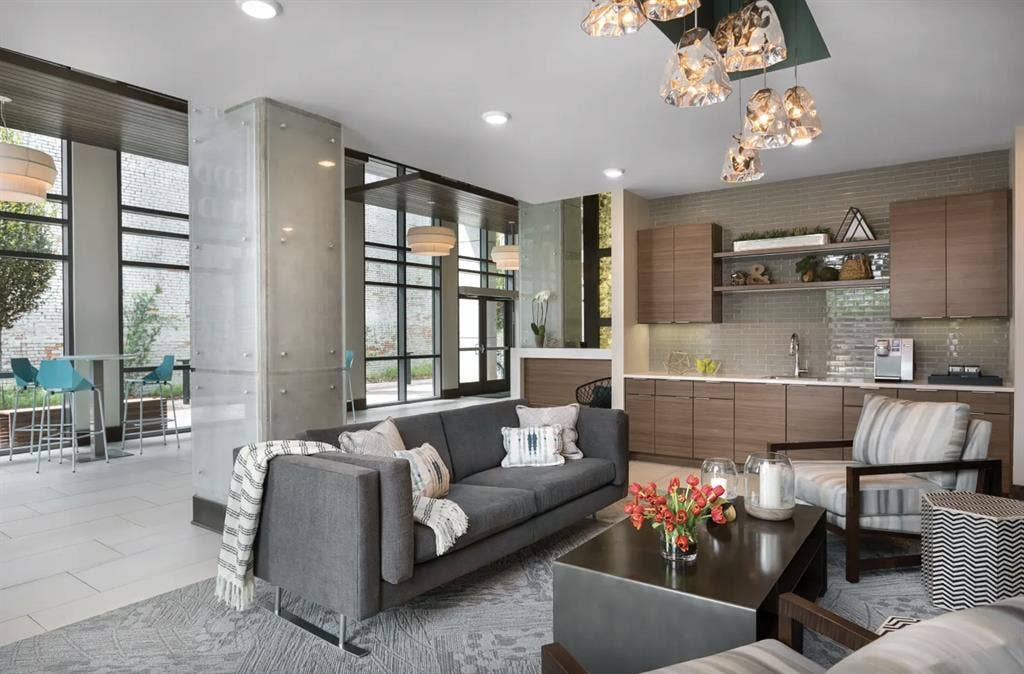 CofC Lease Takeover — SkyGarden