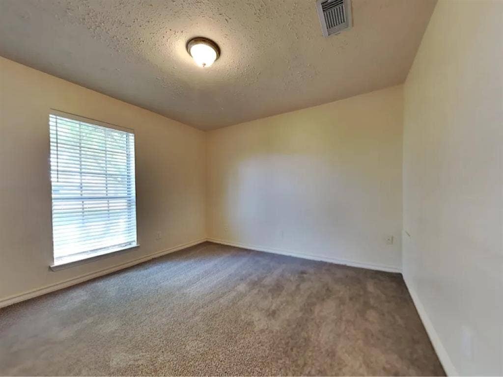 Beautiful Rooms For Rent