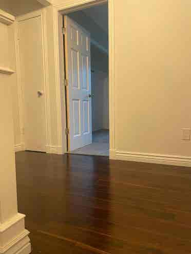 2 rooms, shared bath, living room