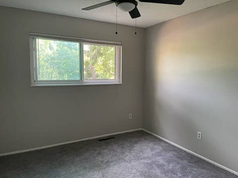 2 rooms, shared bath, living room
