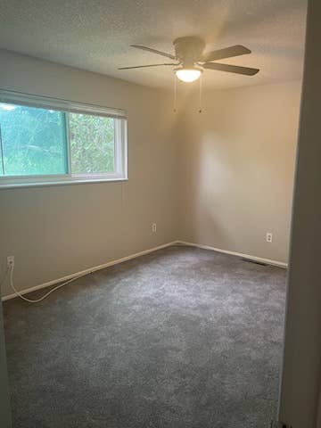 2 rooms, shared bath, living room