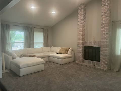 2 rooms, shared bath, living room