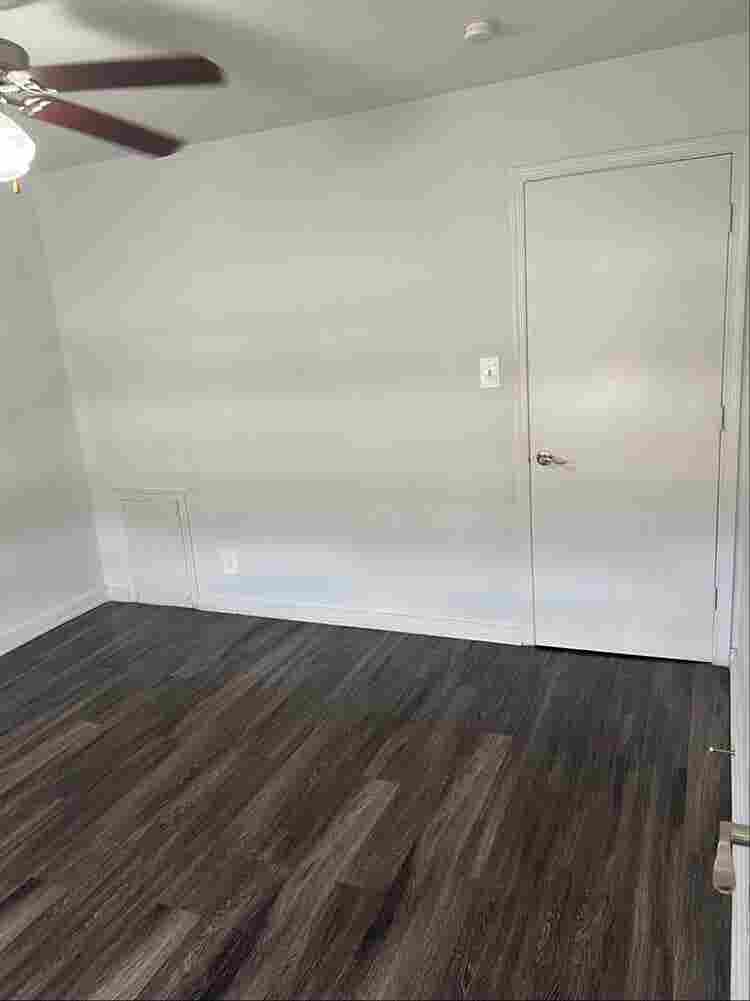 Unfurnished room for rent