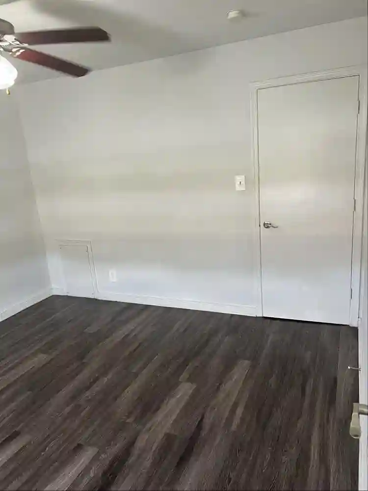 Unfurnished room for rent