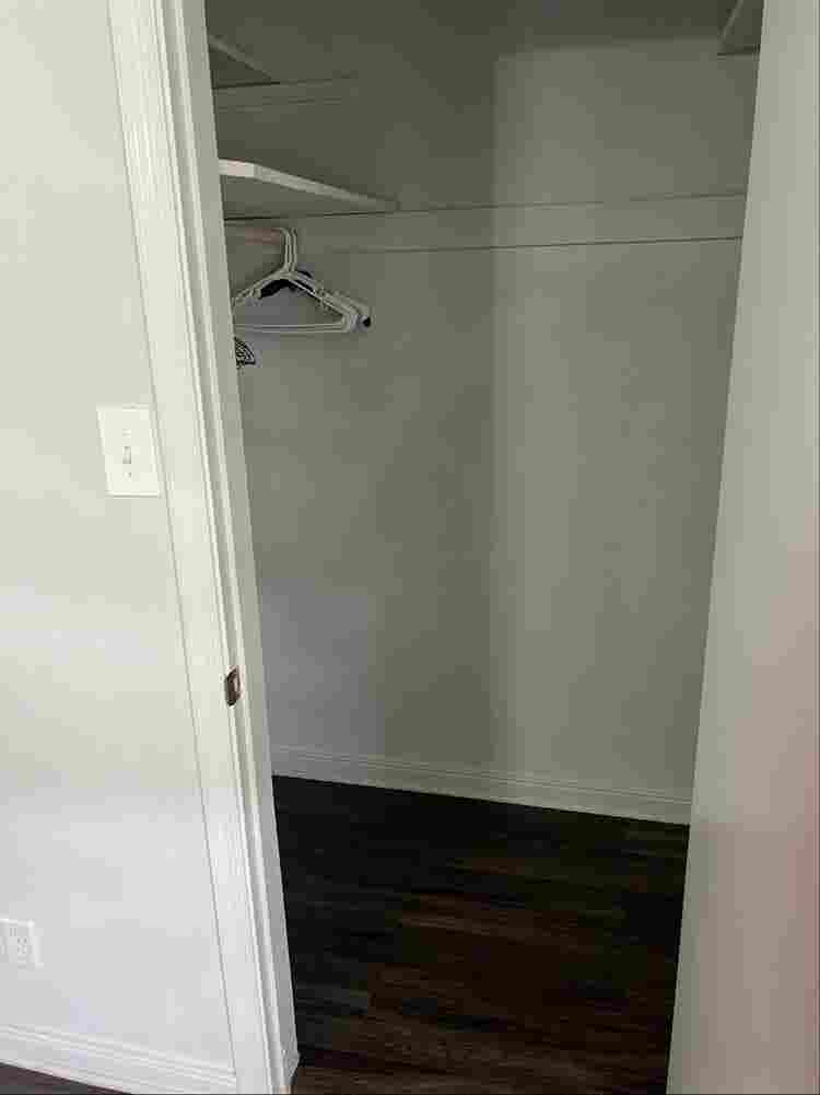 Unfurnished room for rent