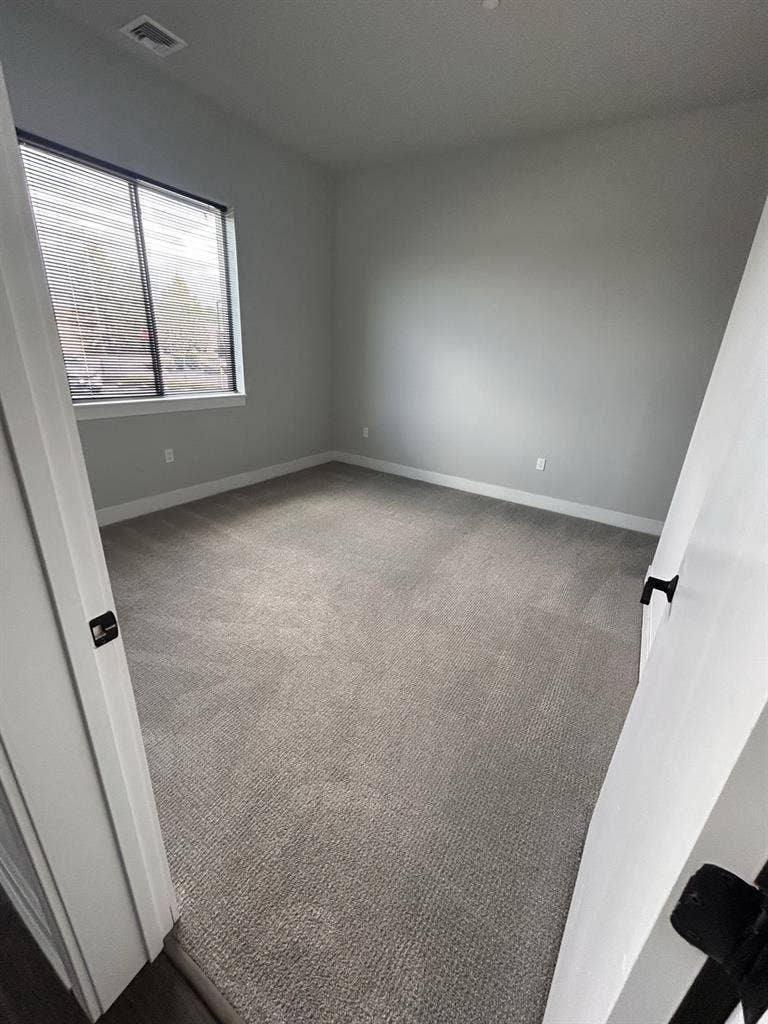 Beckon Collective Roommate Needed