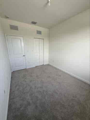 Room for rent in Homestead, FL