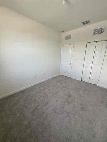 Room for rent in Homestead, FL