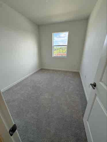 Room for rent in Homestead, FL