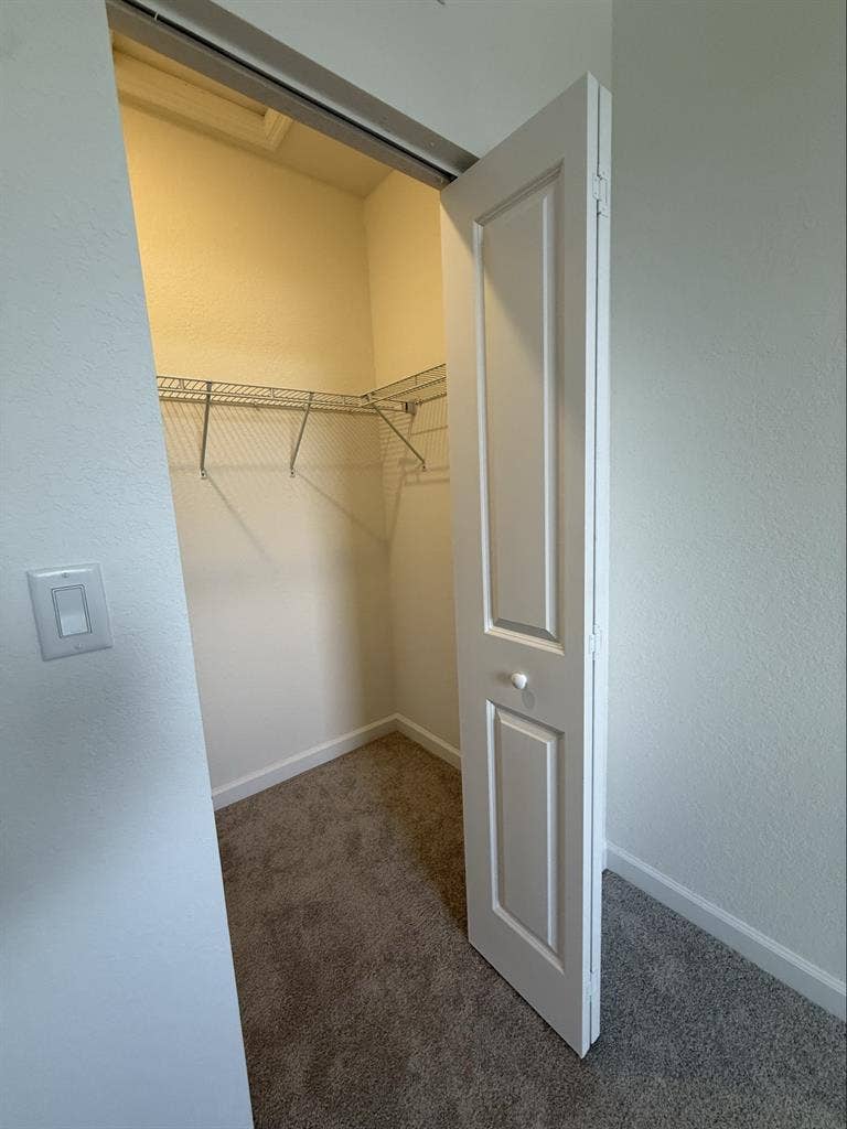 Room for rent in Homestead, FL