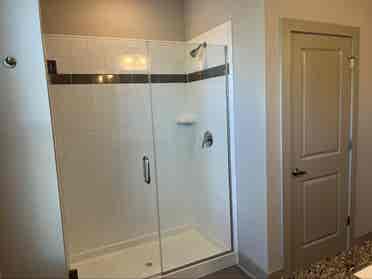 Master bed and bathroom!!