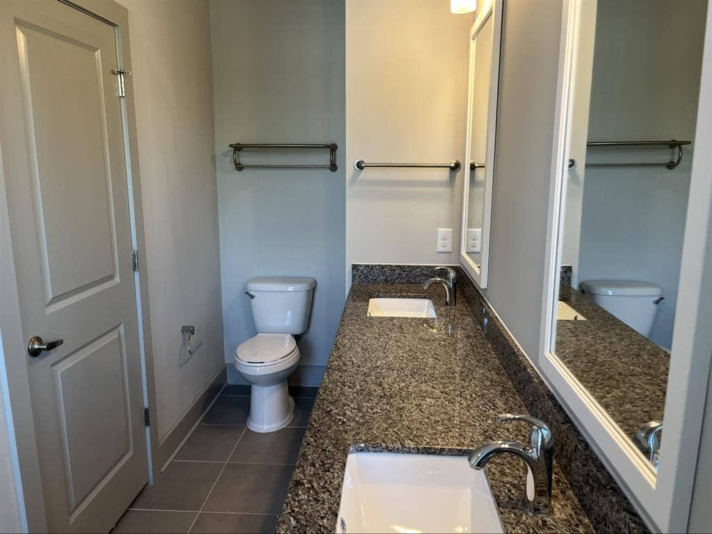 Master bed and bathroom!!