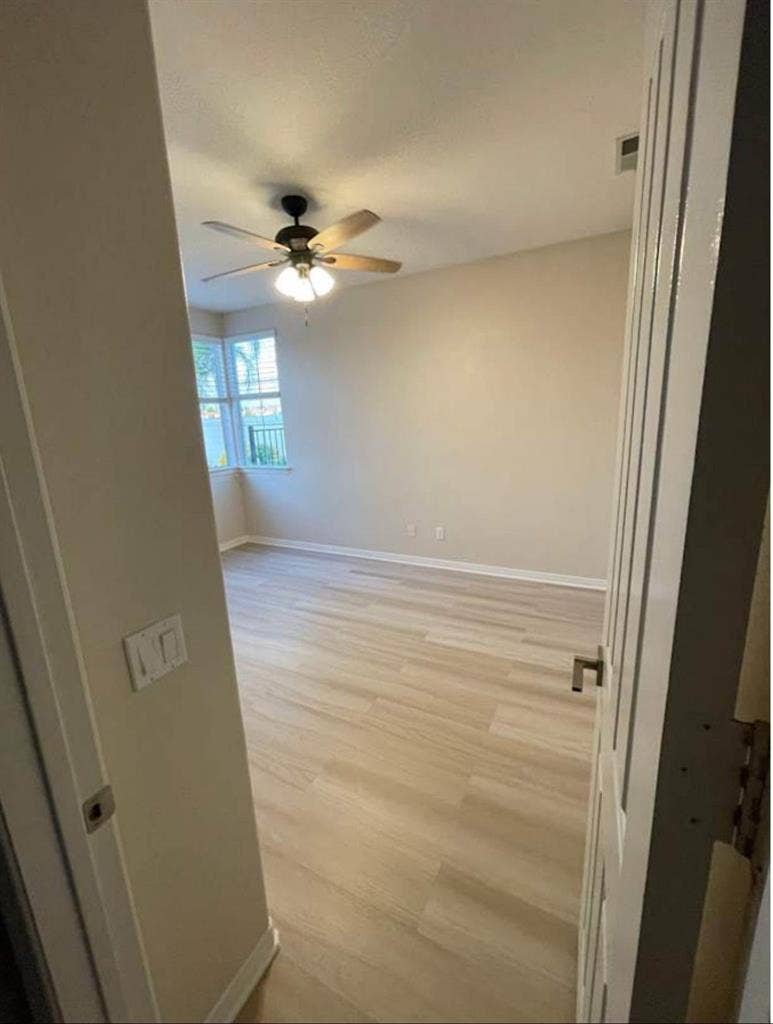 Temecula Master Bed Room
for rent
