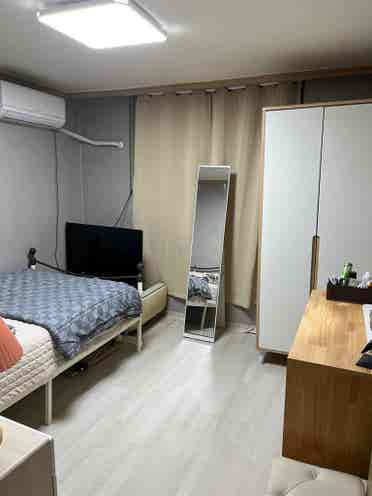 Female only 1 Room Available