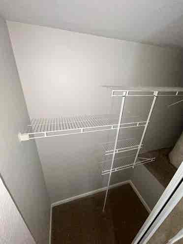 Room for rent spacious 2-level apt