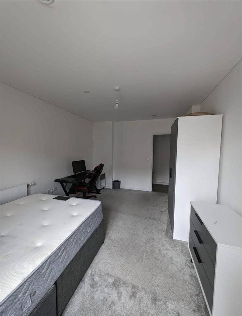 Room for rent from may to sep/oct