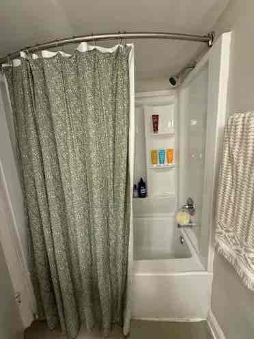 Renting a room in a  apartment