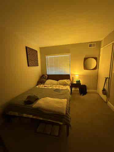 Renting a room in a  apartment