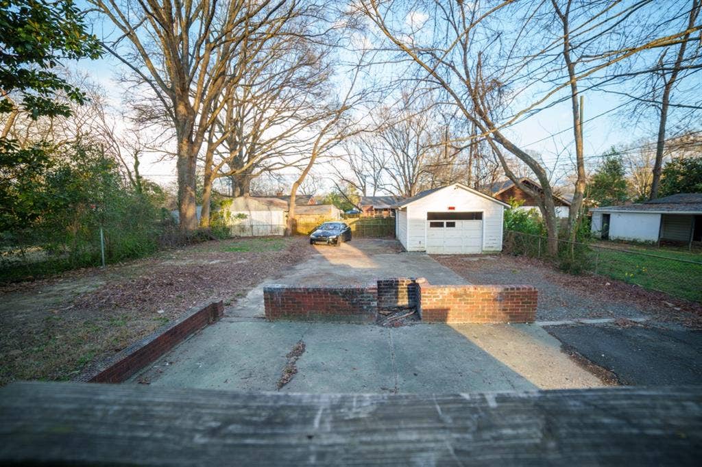 NODA Bedroom available