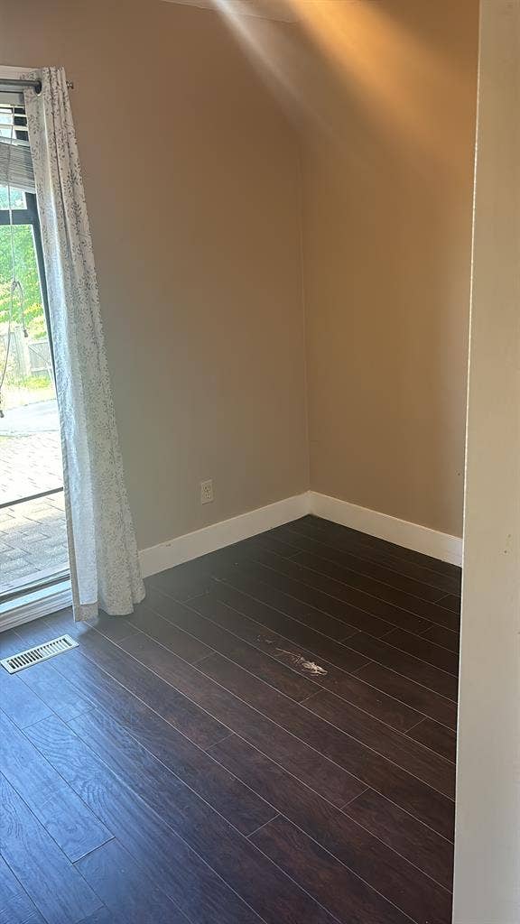 Room for rental in house