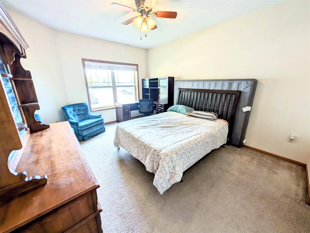 Modern Condominium Prime Area!