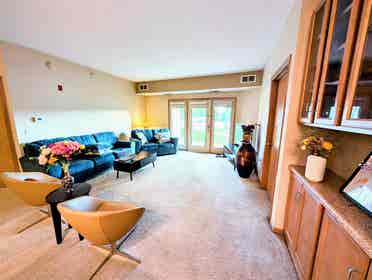 Modern Condominium Prime Area!